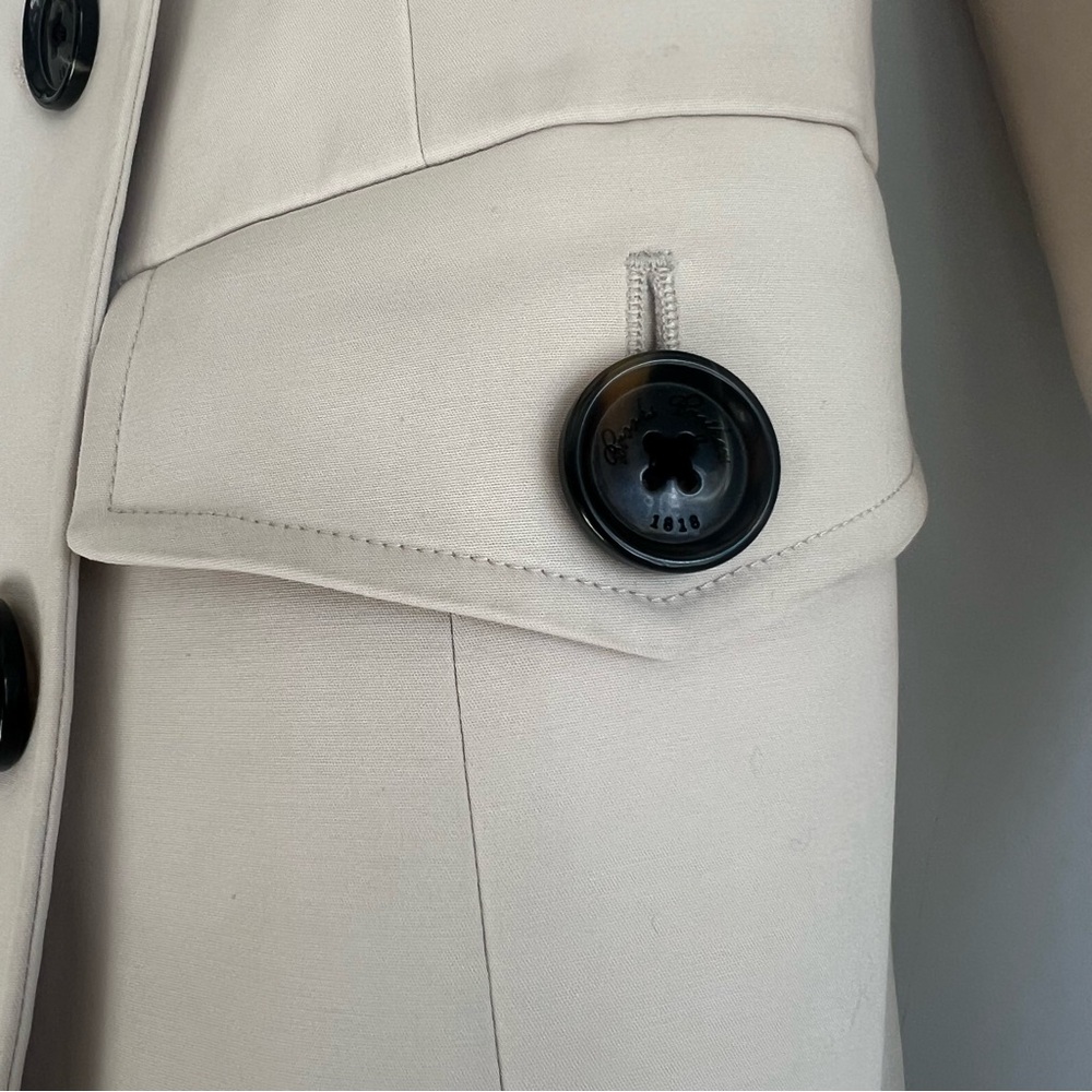 Brooks Brothers Classic Cream Neutral Beige Belted Trench Jacket Size 2 - Used - Picture 8 of 15